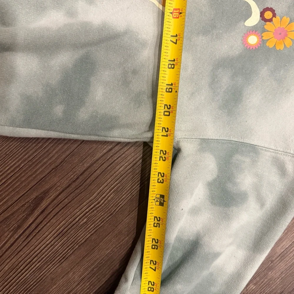 Wound Up Mint Green Sweatshirt - Picture 5 of 7
